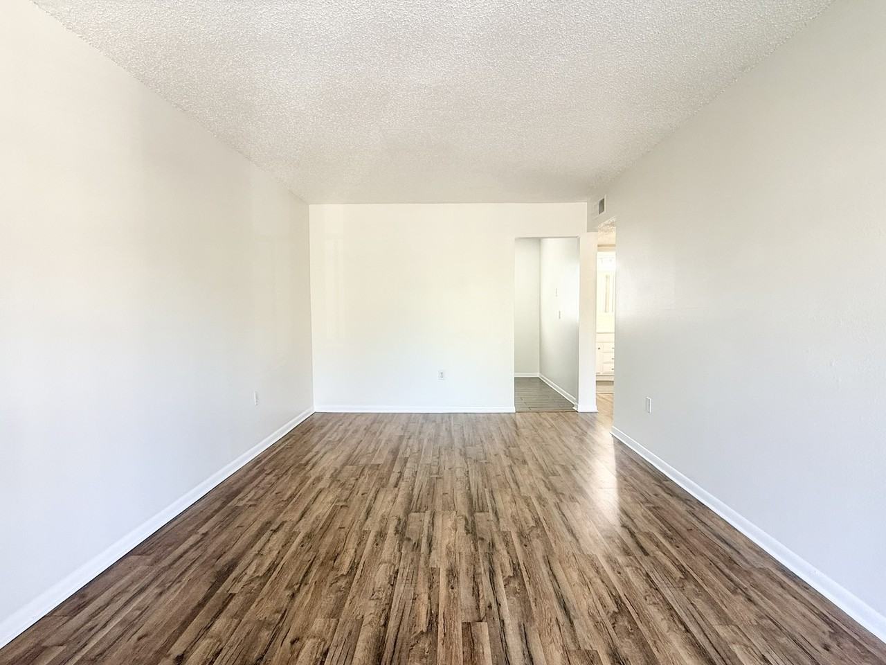 2207 S Carolina Ave #22 - Photo 3 of 32