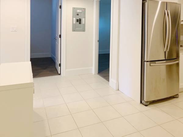 707 West 20th Avenue #1 - Photo 5 of 11