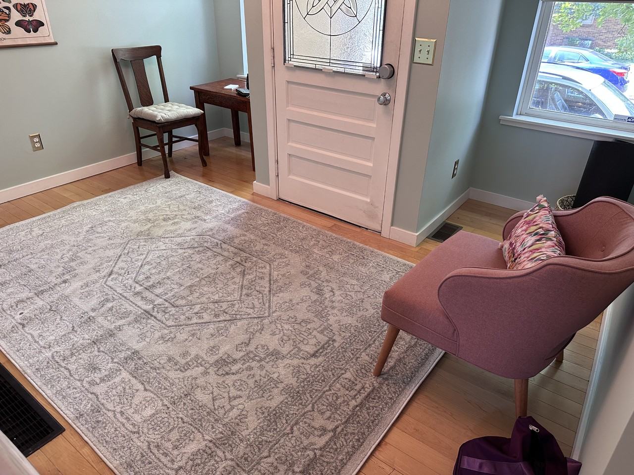 1090 Highland St - Photo 4 of 19