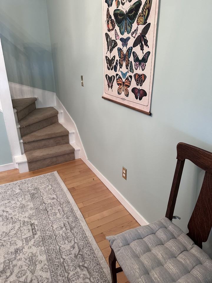 1090 Highland St - Photo 6 of 19