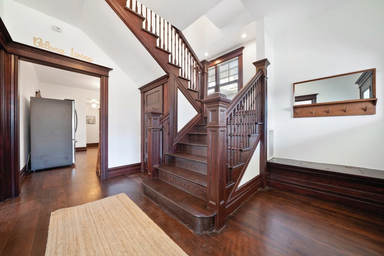 749 Columbia Ave #101 - Photo 4 of 12