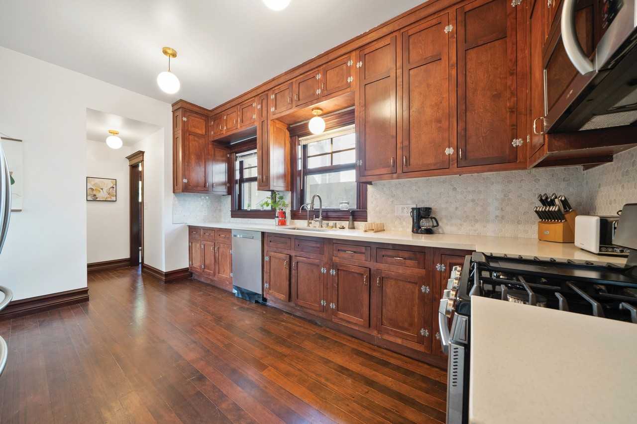 749 Columbia Ave #101 - Photo 5 of 12