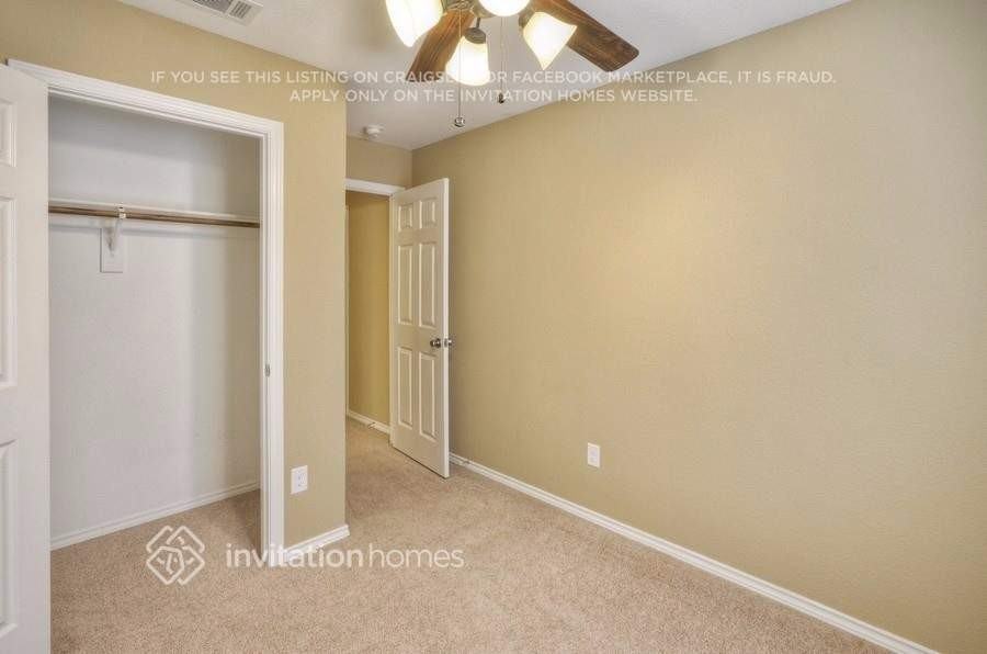 15614 Gatsby Ln - Photo 5 of 16