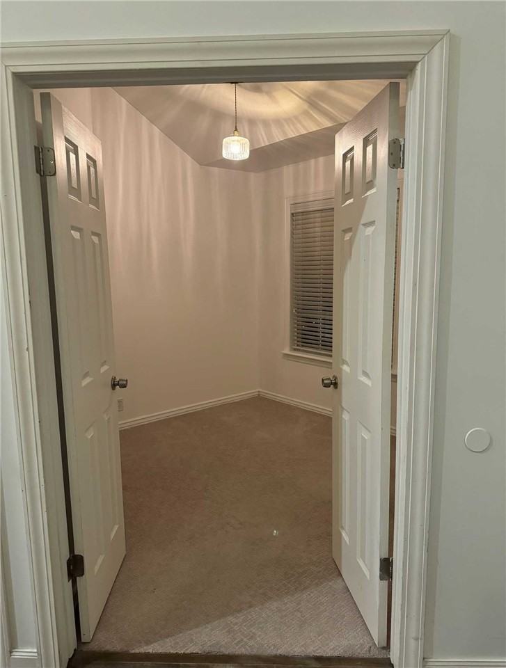 5367 S Geary St - Photo 4 of 9