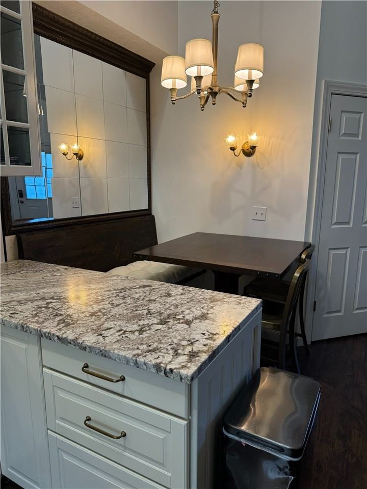 5367 S Geary St - Photo 6 of 9