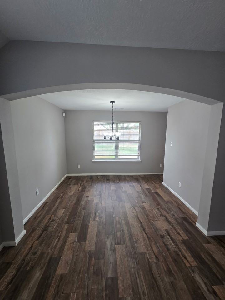 15931 Breanna Ln - Photo 7 of 13