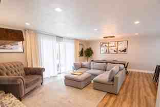 894 En - Photo 1 of 1