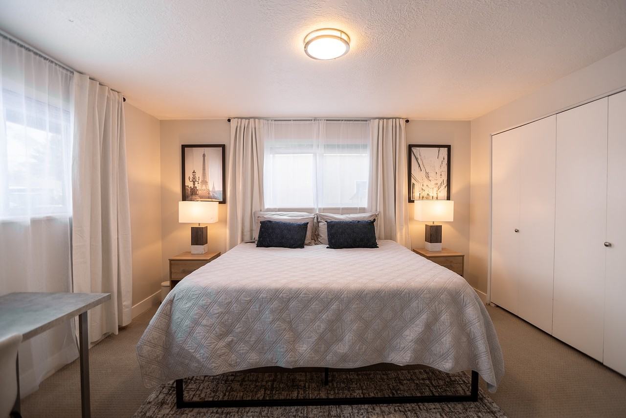 894 En - Photo 7 of 25