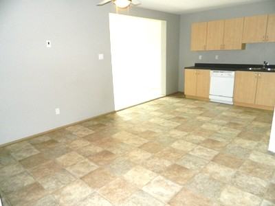 Wentworth Apartments - Photo 4 of 8