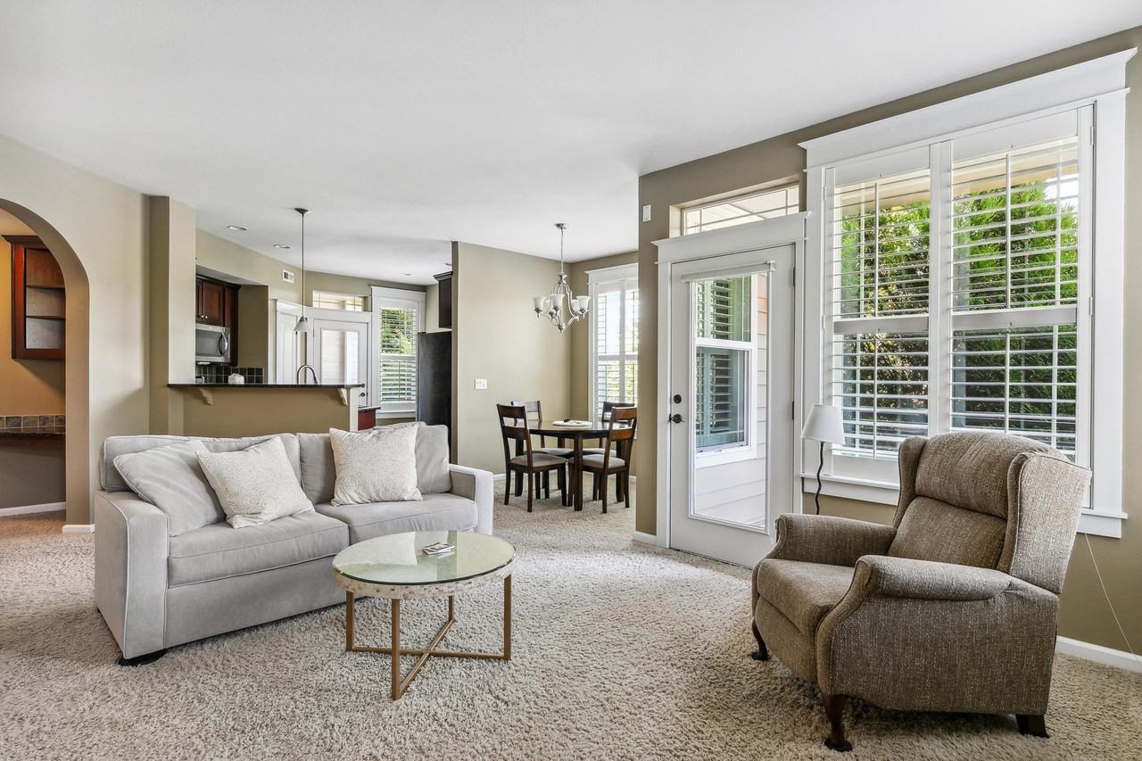 3305 Summerlinn Dr #1 - Photo 3 of 27