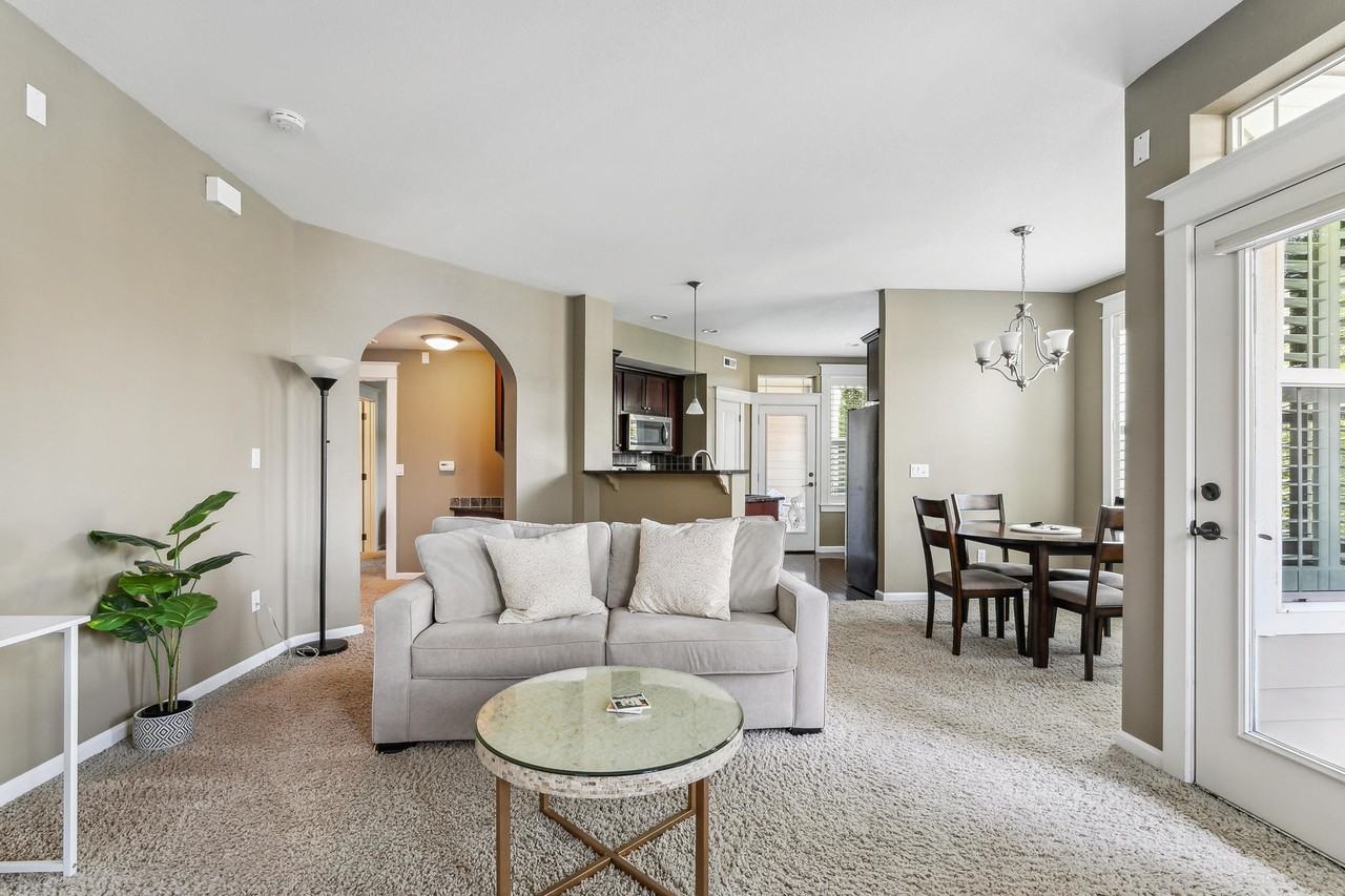 3305 Summerlinn Dr #1 - Photo 5 of 27