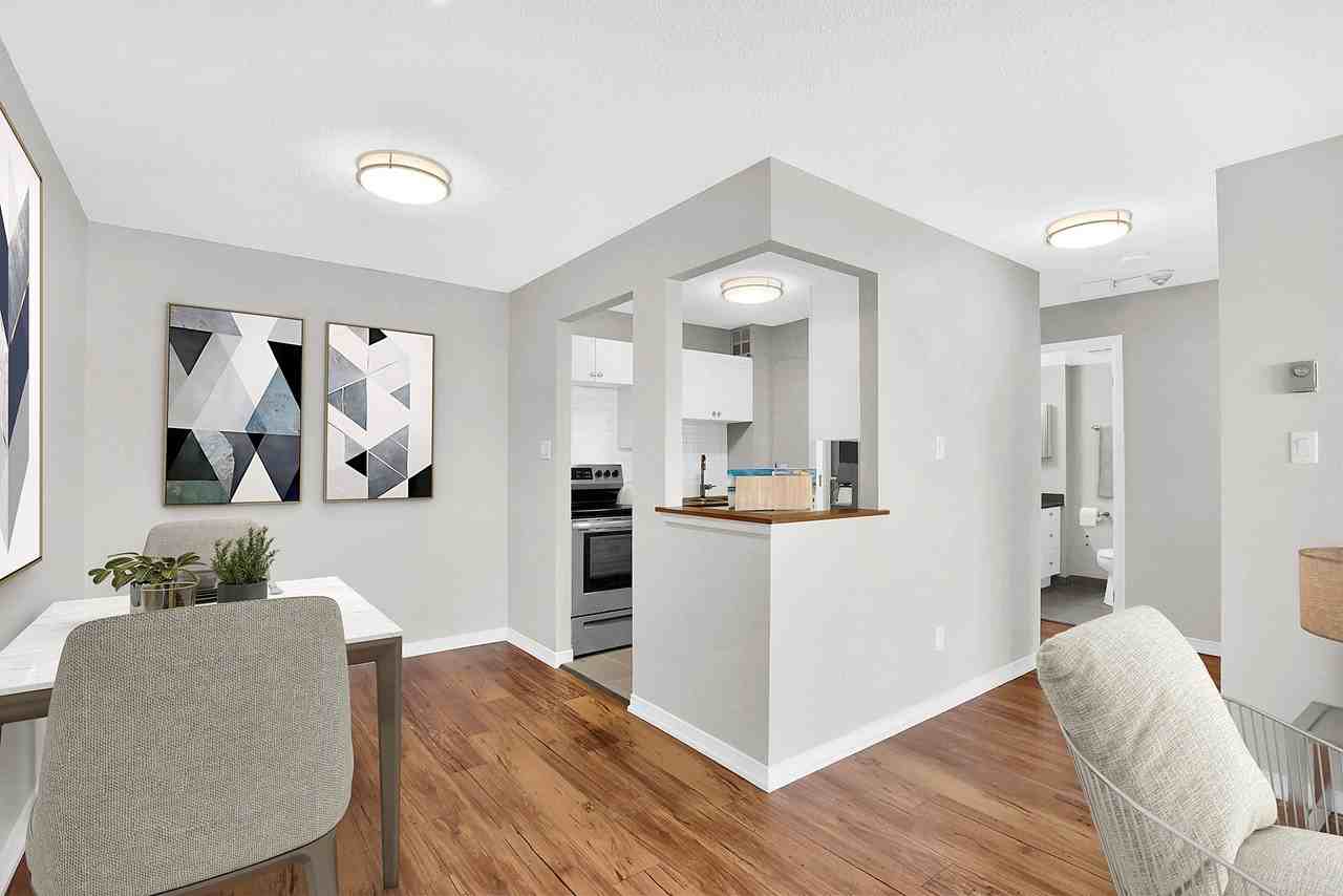 MacDonald - Photo 3 of 14