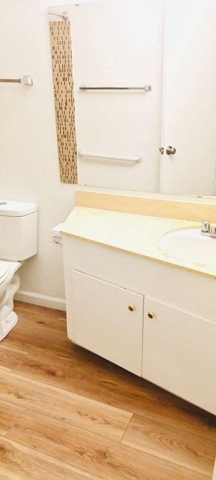 Airport Garden Apartments - Photo 6 of 14