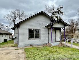 716 E 9th St #1 - Photo 1 of 1