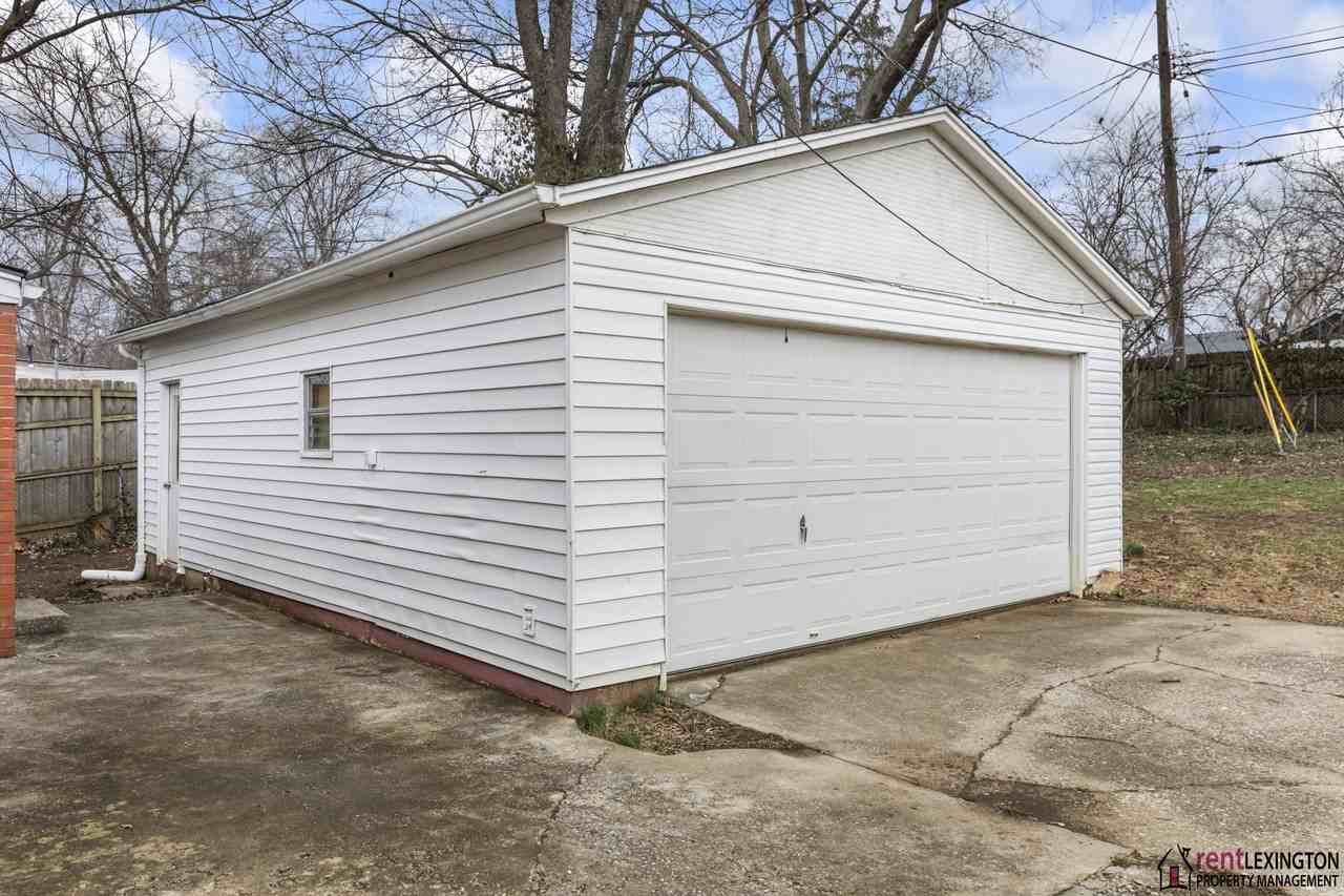 203 Loch Lomond Dr #1 - Photo 6 of 32