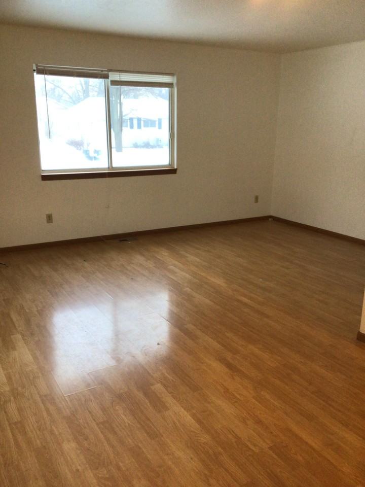 1108 W Ward St #1108 - Photo 2 of 13