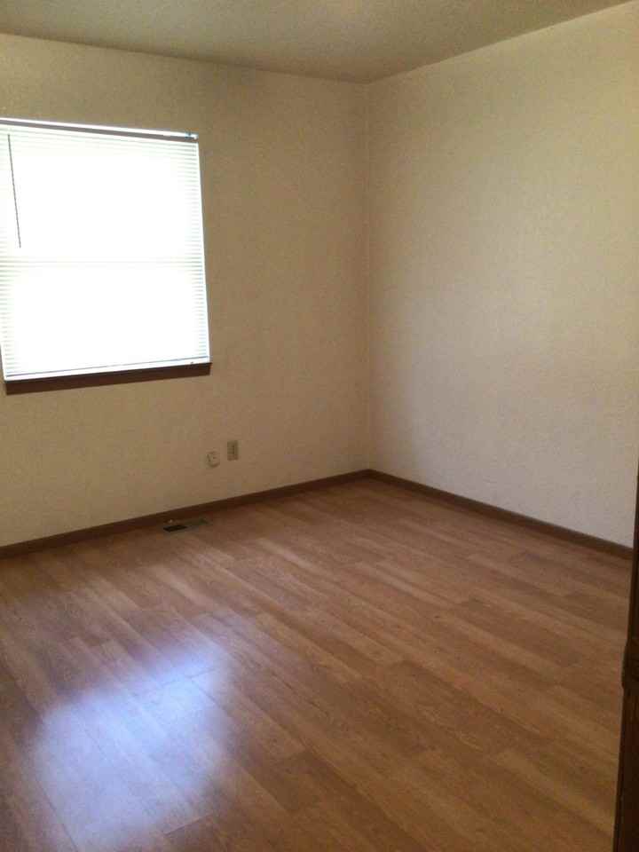 1108 W Ward St #1108 - Photo 6 of 13