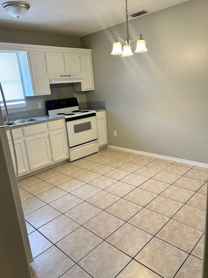 2302 W Elisa Ln #2302-07 - Photo 3 of 10
