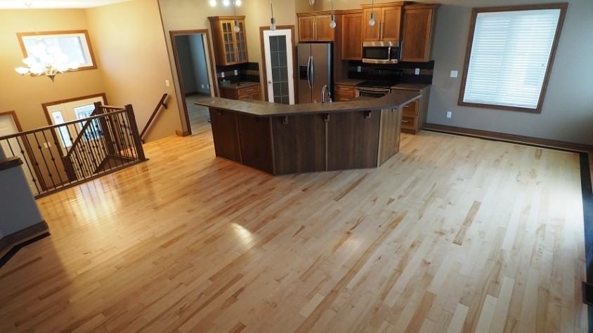 EXECUTIVE 5 BEDROOM HOME IN LACOMBE! - Photo 3 of 9