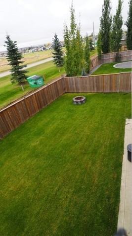 EXECUTIVE 5 BEDROOM HOME IN LACOMBE! - Photo 5 of 9