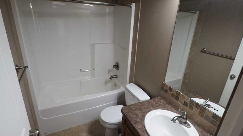 EXECUTIVE 5 BEDROOM HOME IN LACOMBE! - Photo 7 of 9