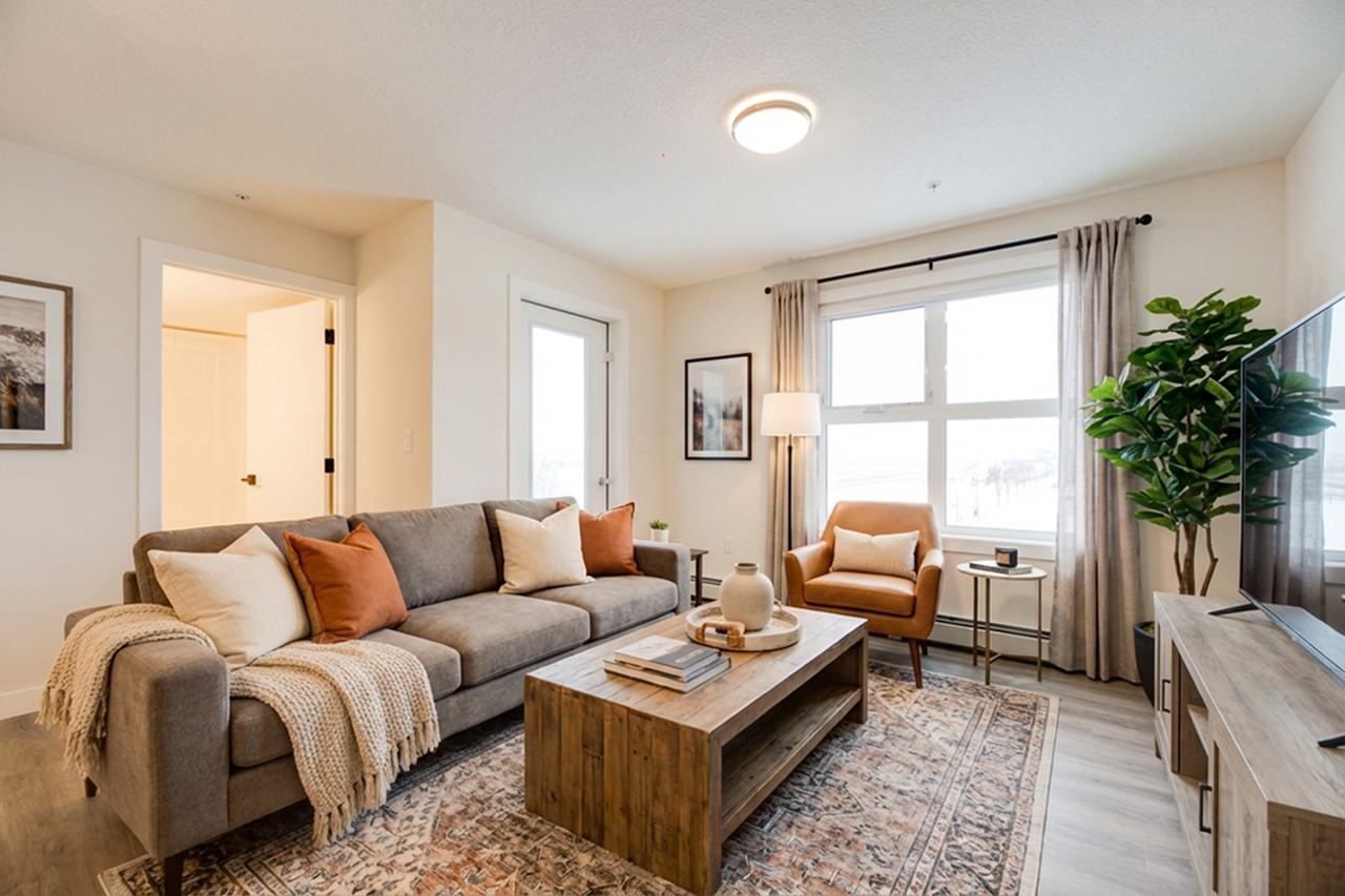 Axxis / South Point Apartments - Photo 5 of 34