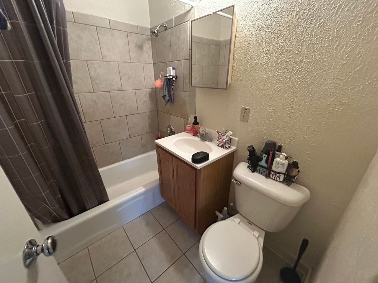 1601 N Farwell Ave - Photo 7 of 19