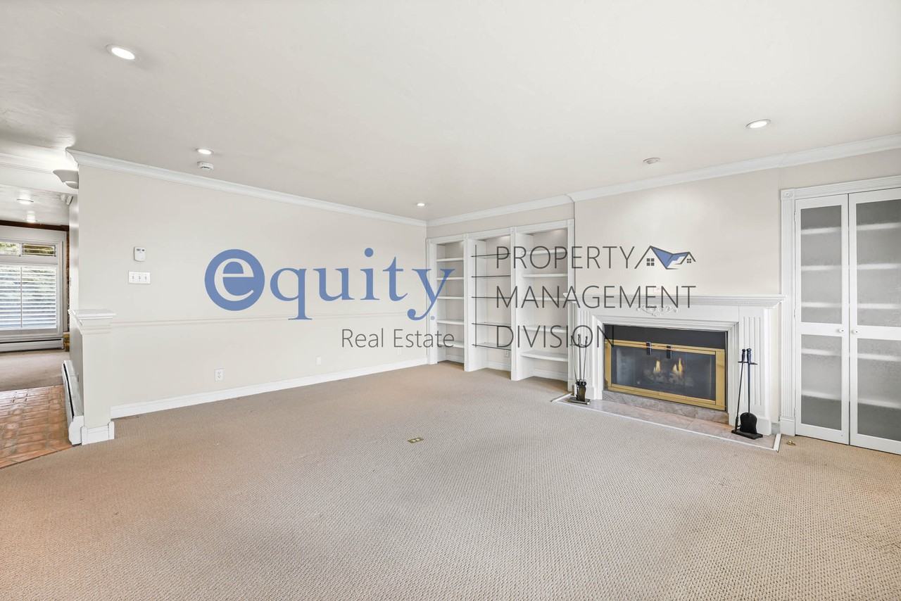 1941 E Woodside Dr #1 - Photo 4 of 27