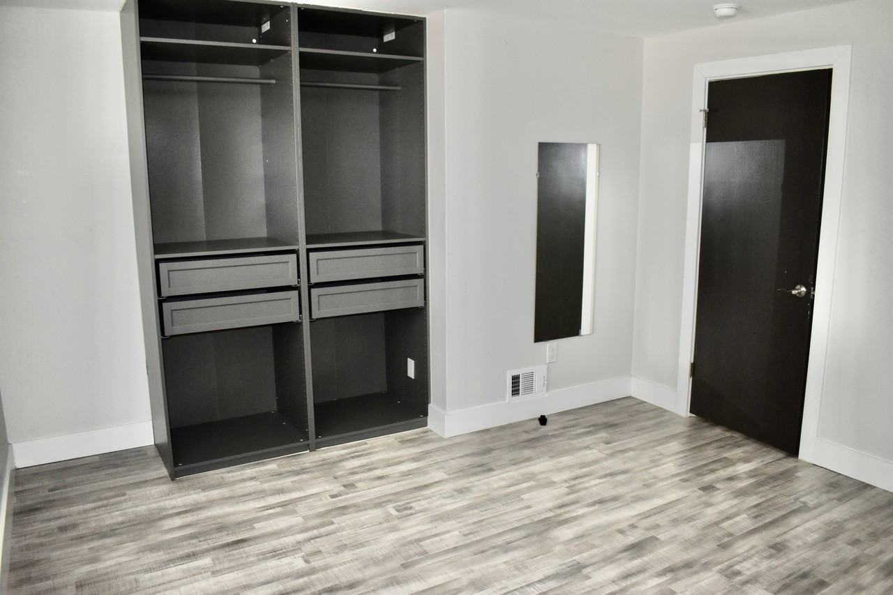 1888B Peeler Rd #2 - Photo 5 of 23