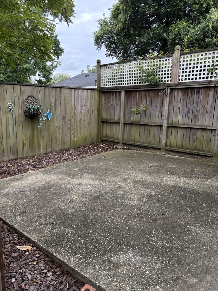 406 W Harnett St #1 - Photo 2 of 10