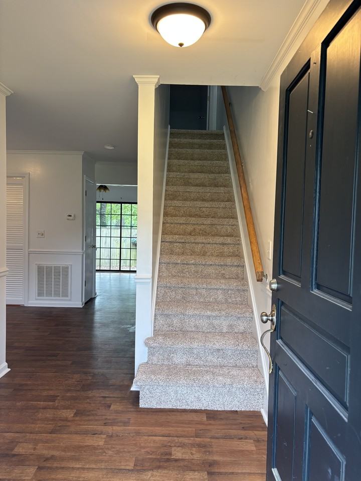 406 W Harnett St #1 - Photo 3 of 10