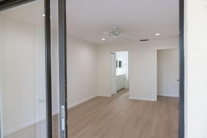 602 Pinecrest Circle #B - Photo 7 of 9