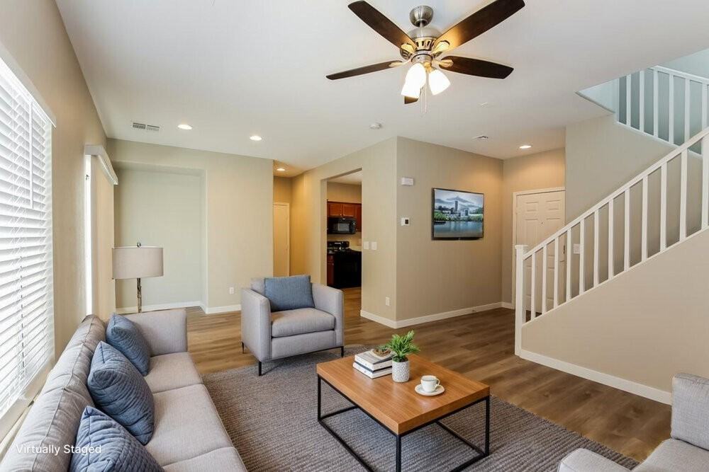 1021 Sunny Acres Ave - Photo 5 of 19