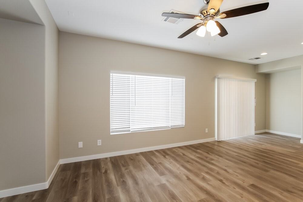 1021 Sunny Acres Ave - Photo 7 of 19