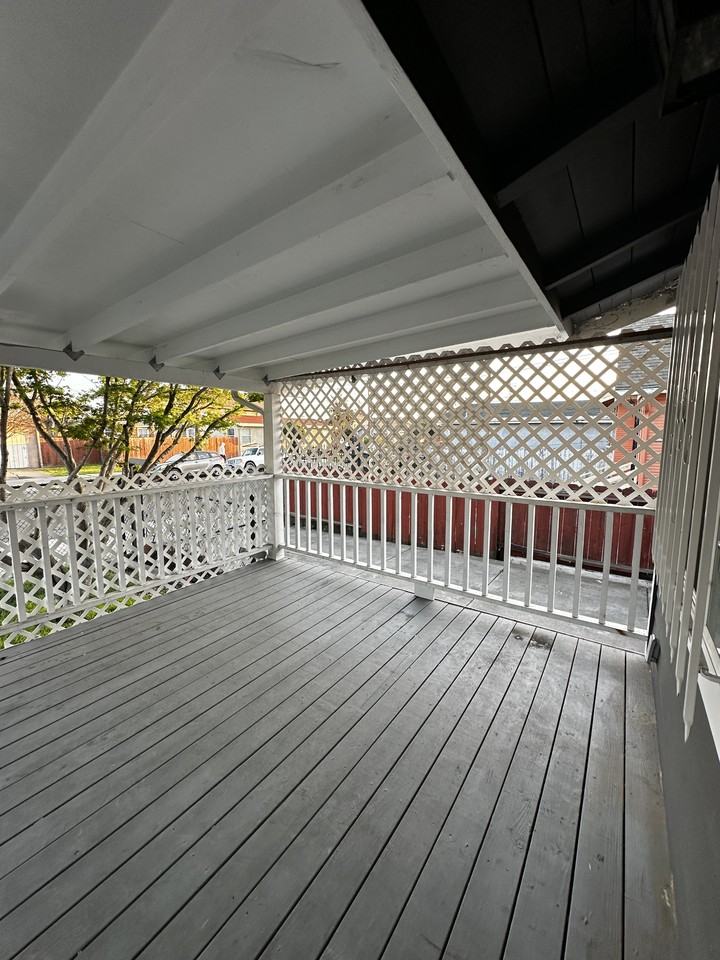 1111 87th Ave #1 - Photo 2 of 24