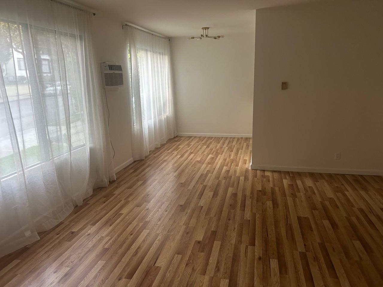 1234 Laurel Avenue #14 - Photo 3 of 23