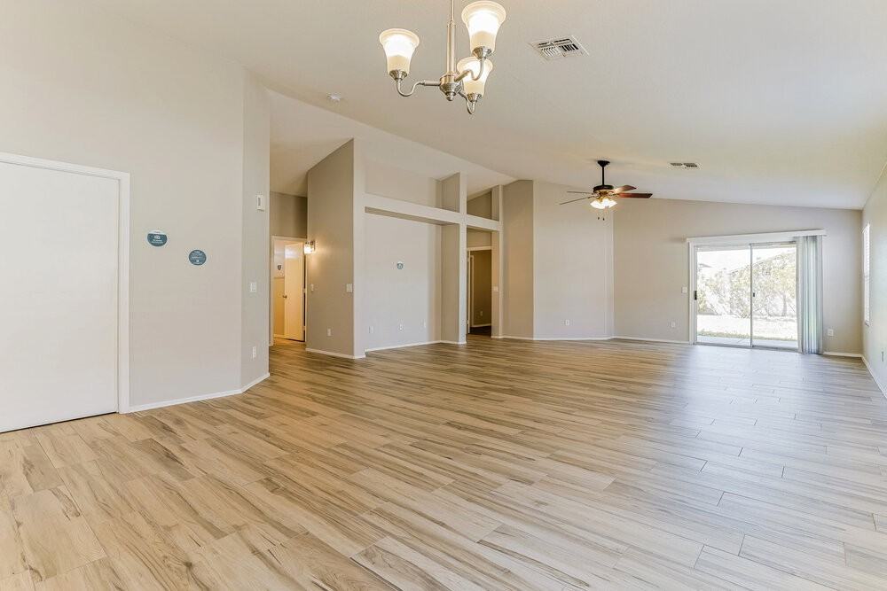 510 N Danyell Dr - Photo 7 of 19