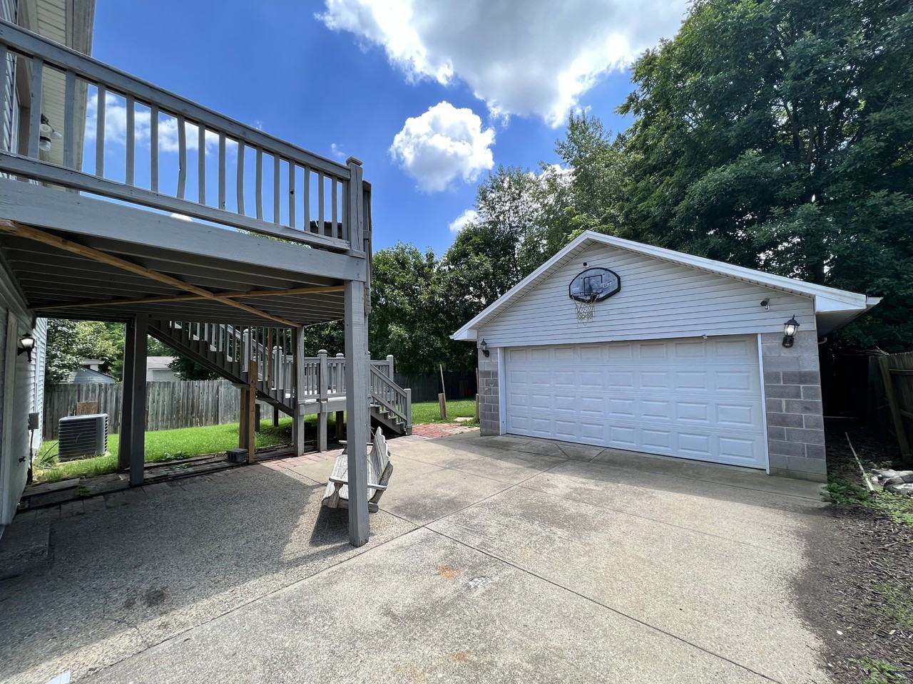 3700 Hillcross Dr #1 - Photo 5 of 32