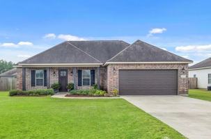 featured image of 1415 Trisha Ct