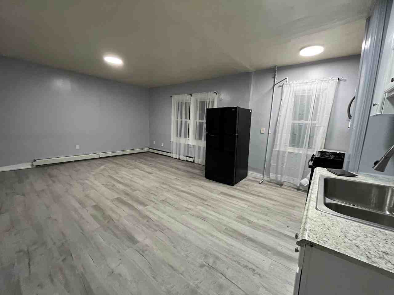 65 Drake St #1 - Photo 4 of 22