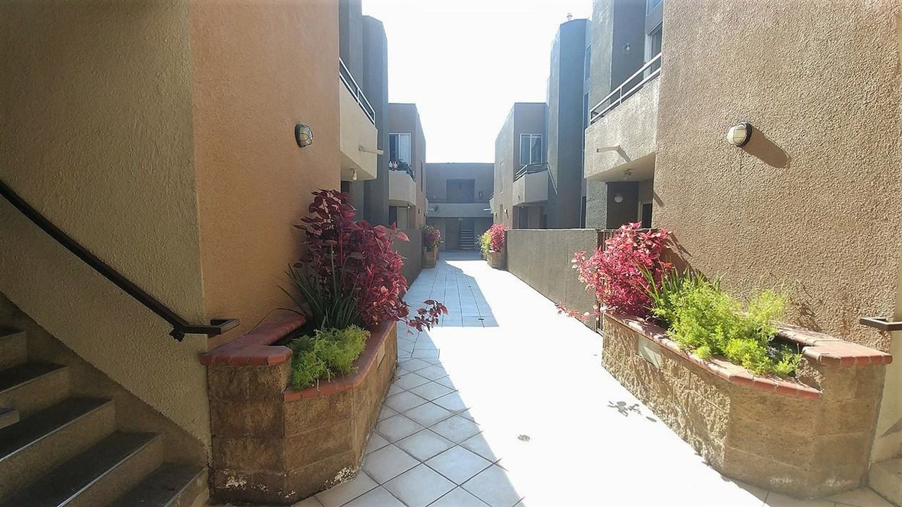 Villa Granada - Photo 5 of 50