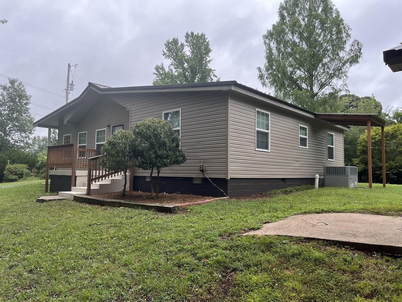 852 Hornbuckle Rd #1 - Photo 3 of 14