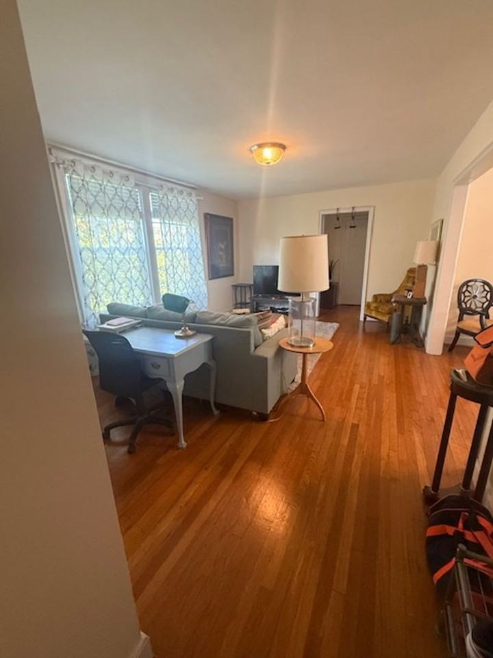 Madison Court - Photo 4 of 24