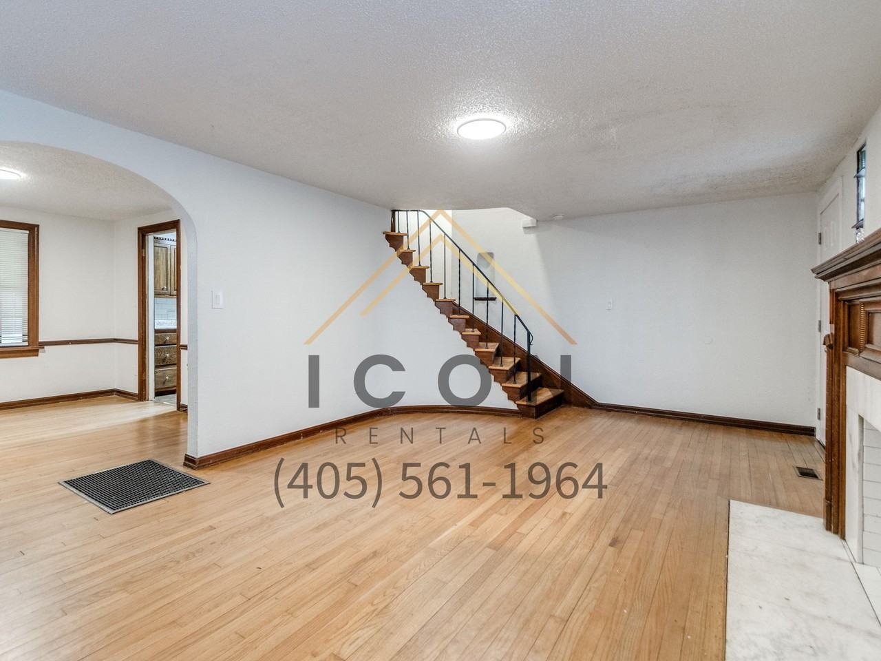 216 Nw 36th St #1 - Photo 3 of 19