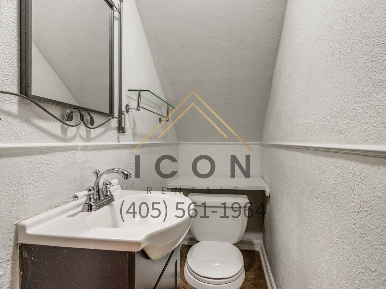 216 Nw 36th St #1 - Photo 5 of 19