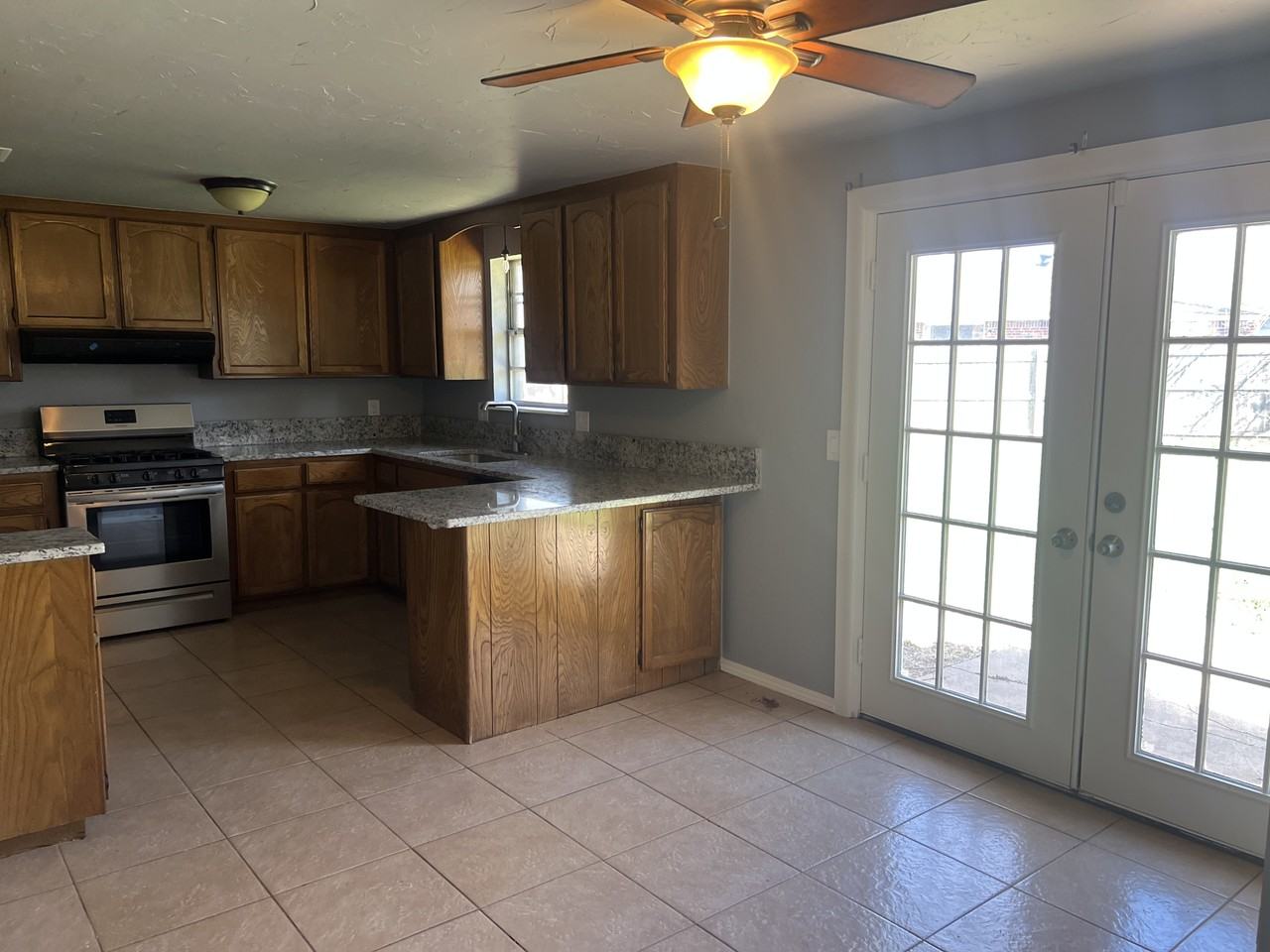 1101 Teal Pl #1 - Photo 3 of 19