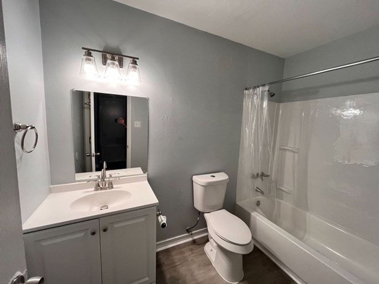 1105 New Laredo Hwy #202 - Photo 3 of 4