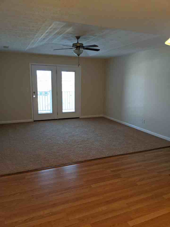 10500 Chariot Run Ct #10500-204 - Photo 3 of 23