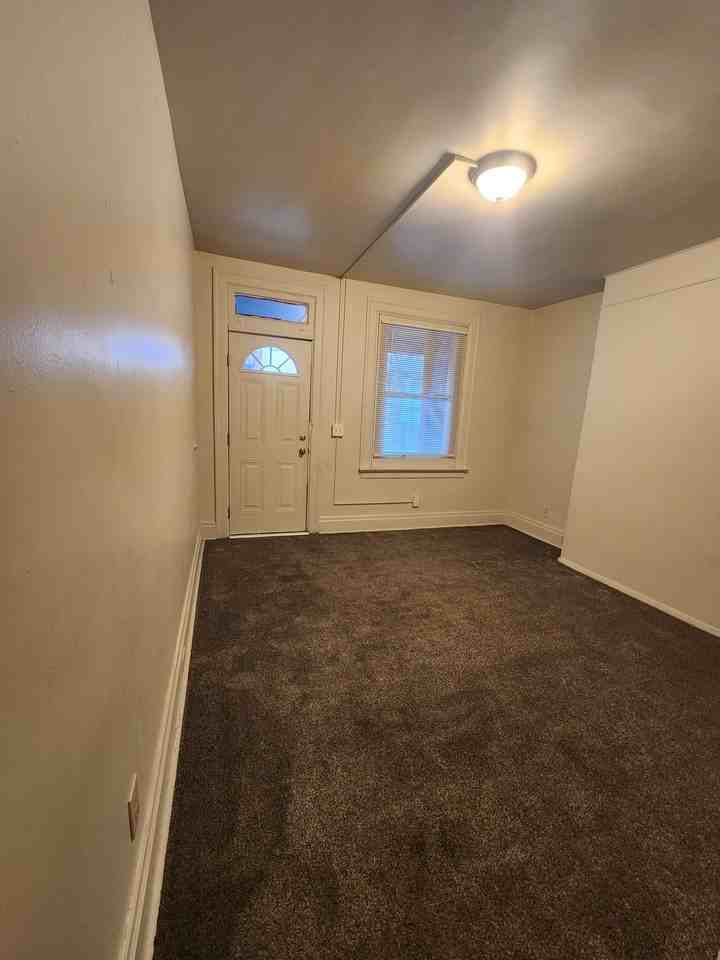 7311 Burton StreetFront - Photo 4 of 30