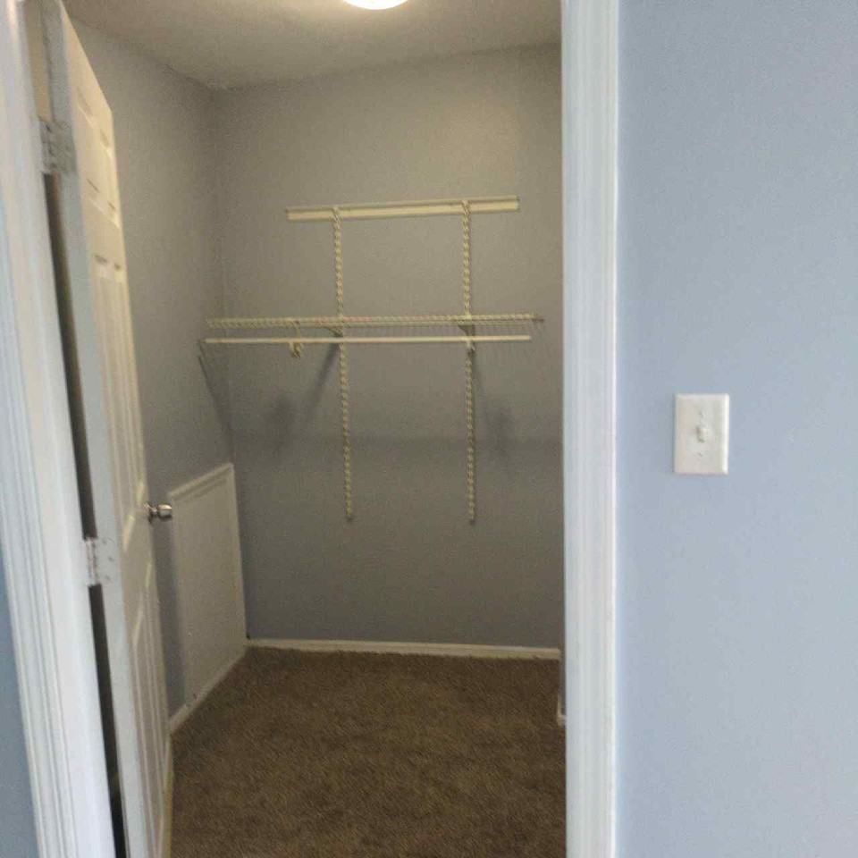 842 N Madison St #1 - Photo 6 of 10